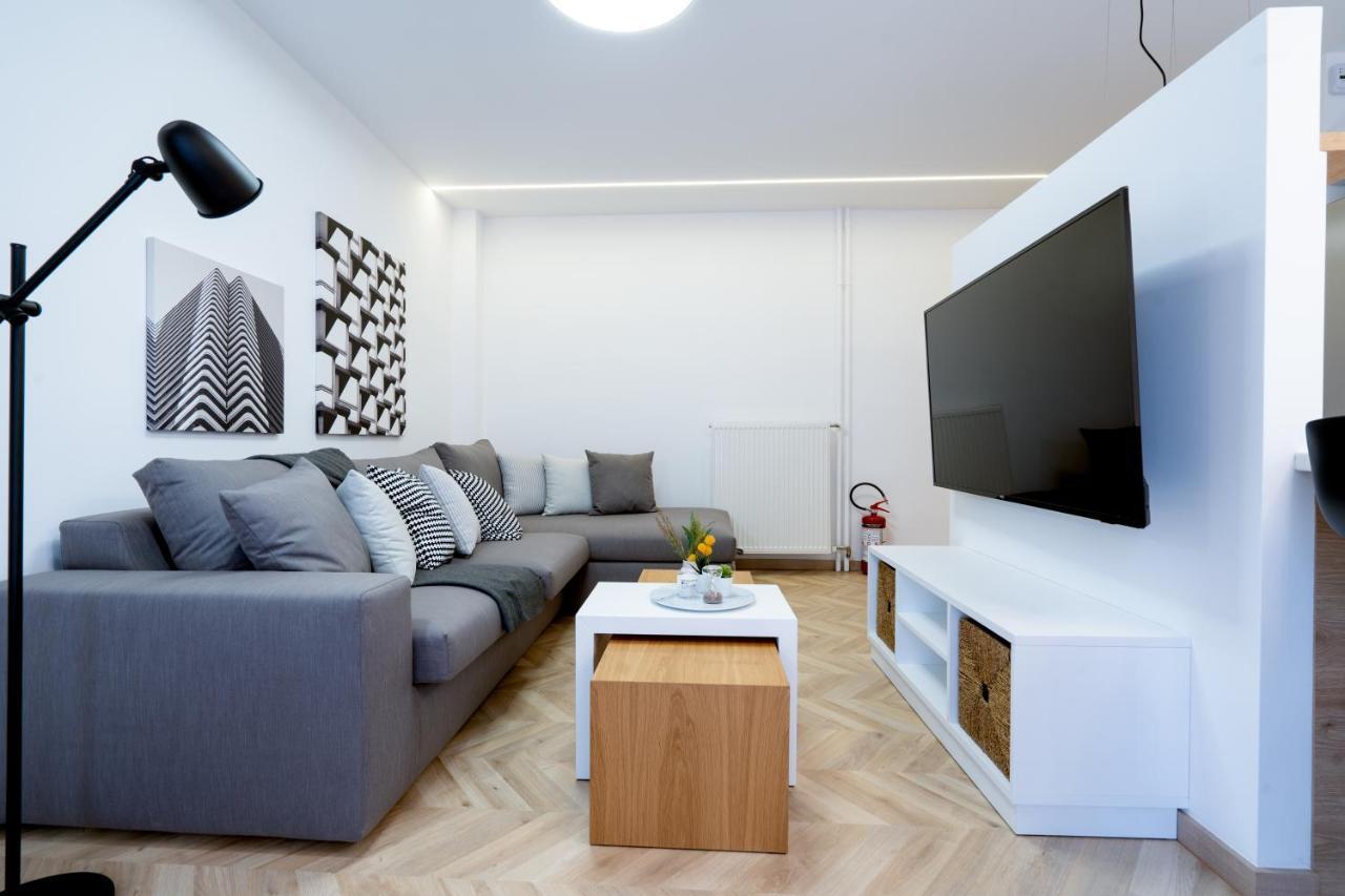 Pagrati'S Best Apartment Atenas Exterior foto